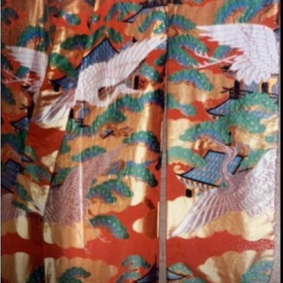 Antique wedding kimono. Over 100 yrs old - Picture 5 of 7